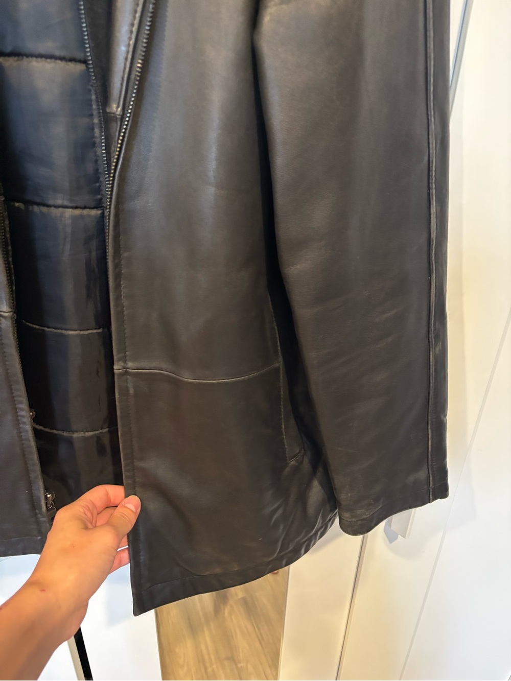 Barney’s Leather Jacket - Picture 2 of 9